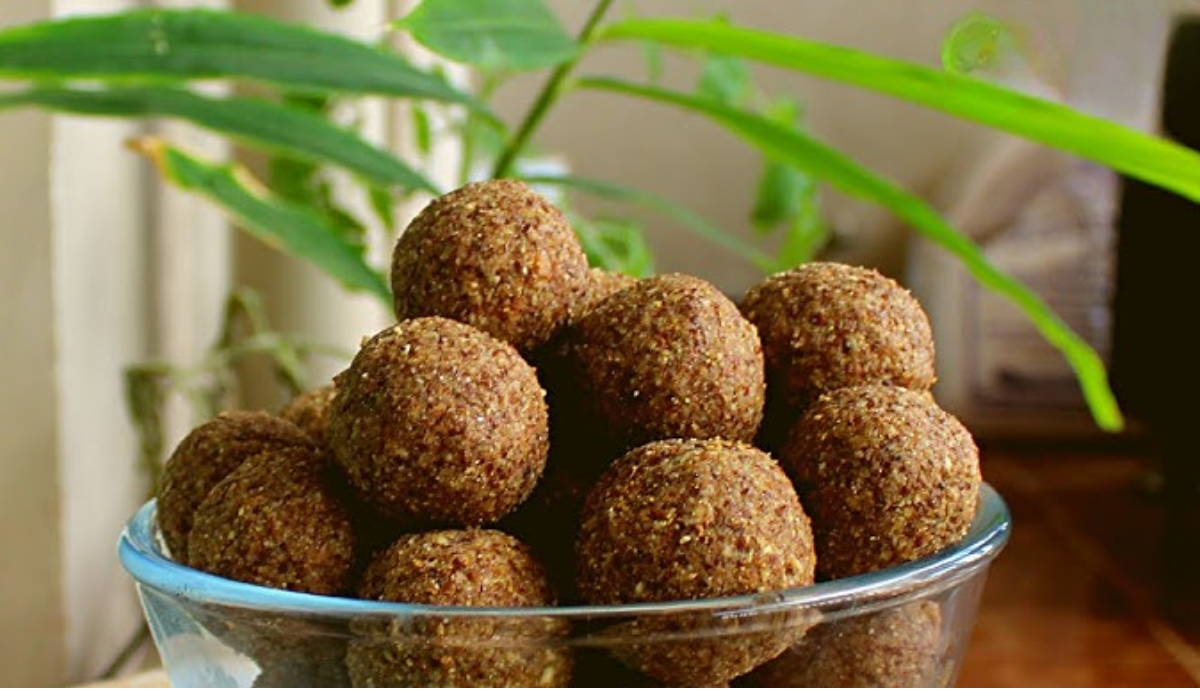 flaxseed-sesame-ladoo-intuiwel