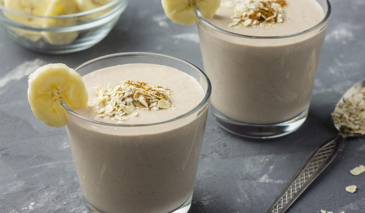 Coconut Banana Almond Oat Smoothie